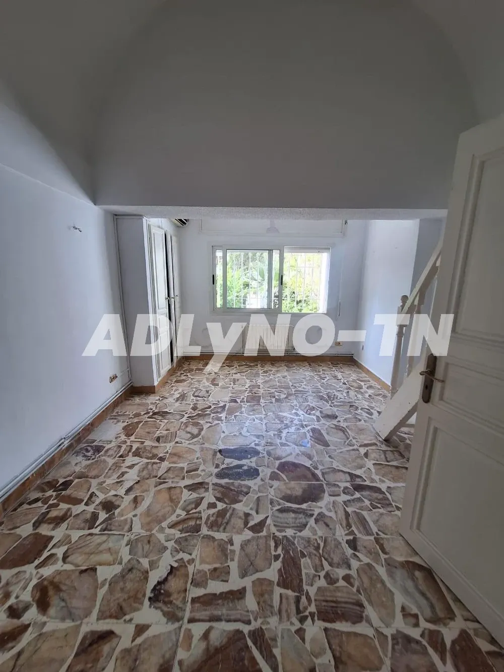 Belle villa à Louer à El Menzah 1 à Tunis - Photo 2
