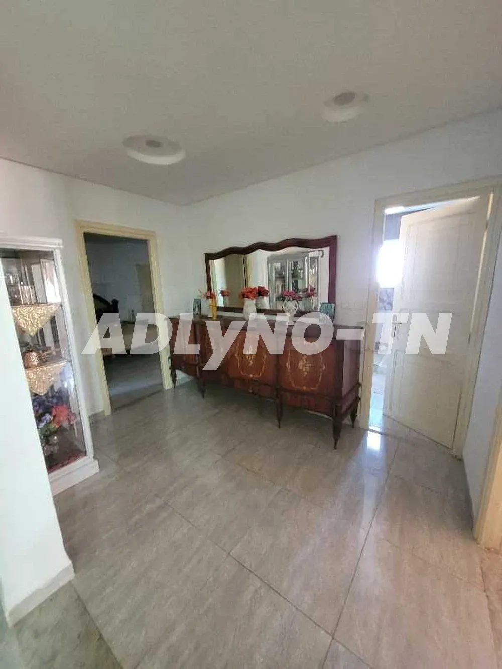 منزل للبيع + appartement في حي شاكر برج الطويل بجانب المدرسة الخاصة سقراط 25359580 58523146 à Ariana - Photo 9
