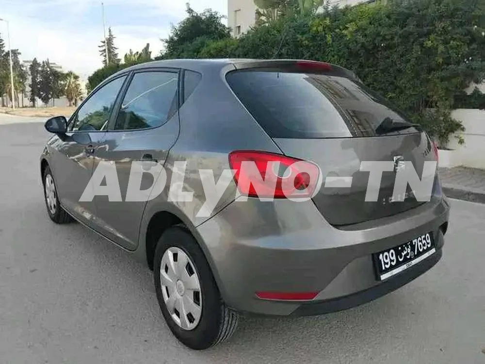 SEAT IBIZA PREMIÈRE MAIN EN TRÈS BON ÉTAT à Bizerte - Photo 2