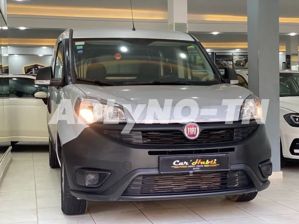 2021 FIAT DOBLO PREMIÈRE MAIN ? à Tunis - Photo 1