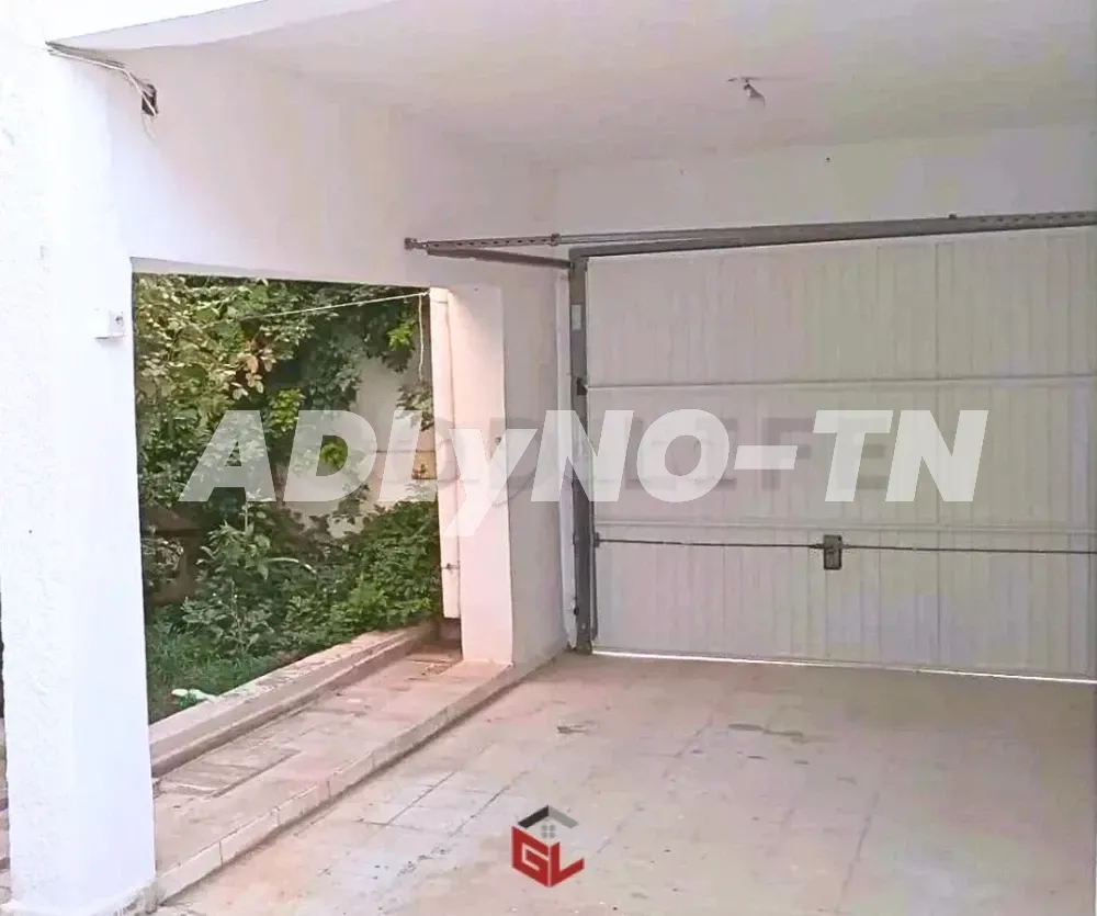 A vendre Villa à Cité Ettaamir Borj Louzir à Ariana - Photo 2