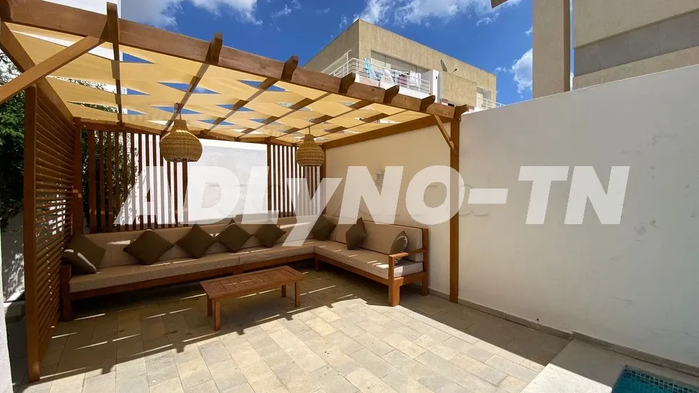 A LOUER Une Villa meublé en S+4 Avec Piscine à Nabeul - Photo 1