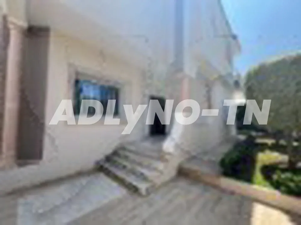 Villa individuelle S+5 en location à Ariana - Photo 3