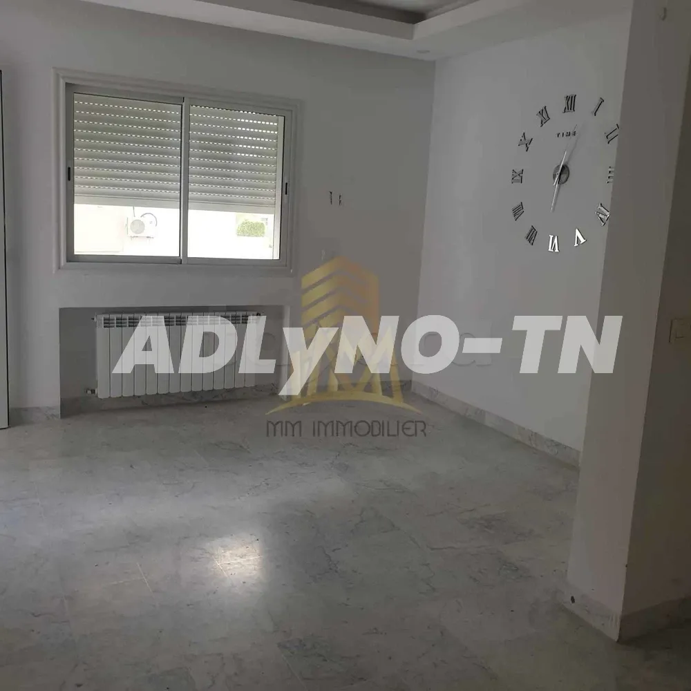 à vendre s+2 à cité el Ghazela à Ariana - Photo 1