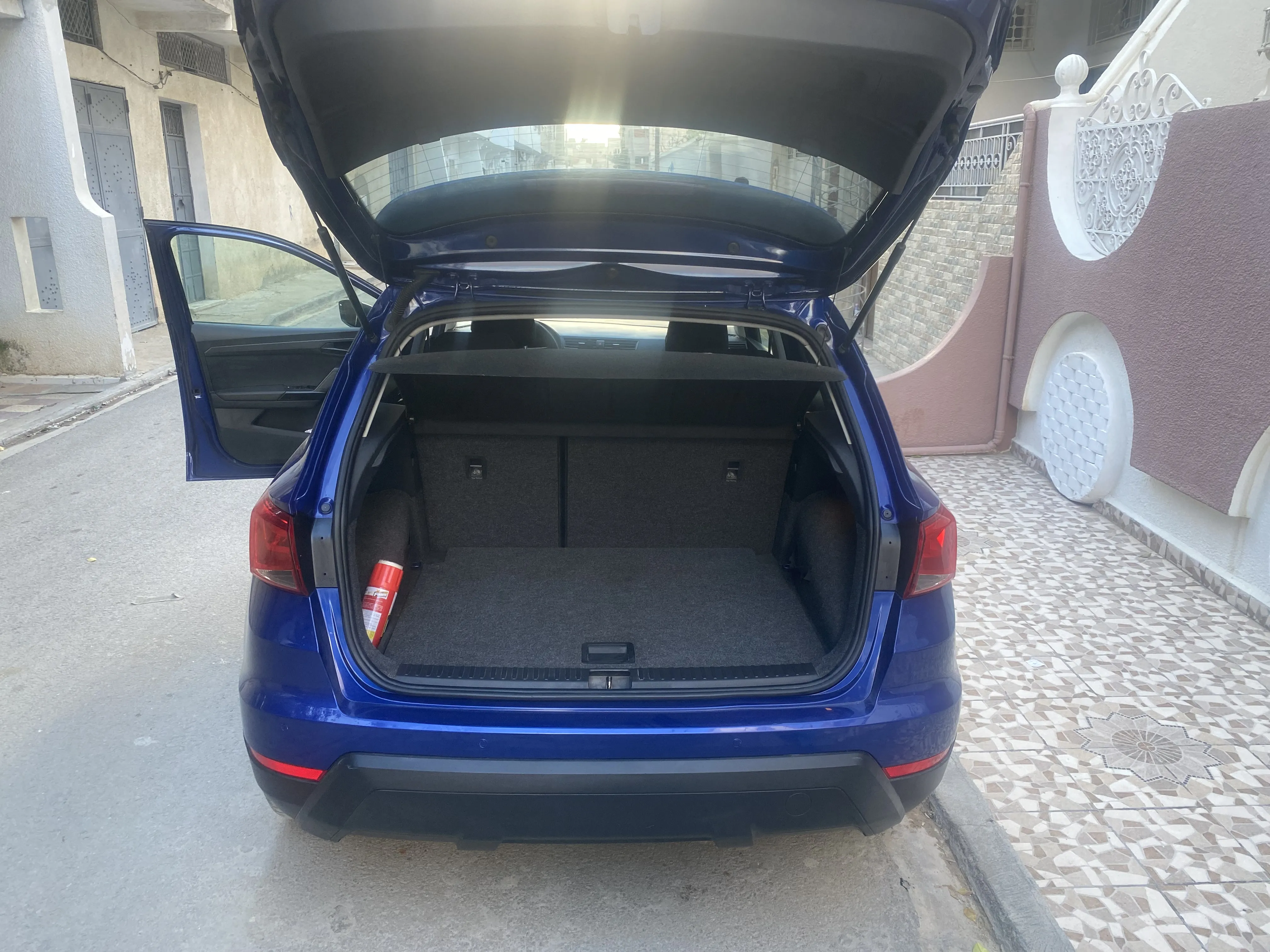 Seat Arona SUV 1.6 à Tunisie - Photo 3