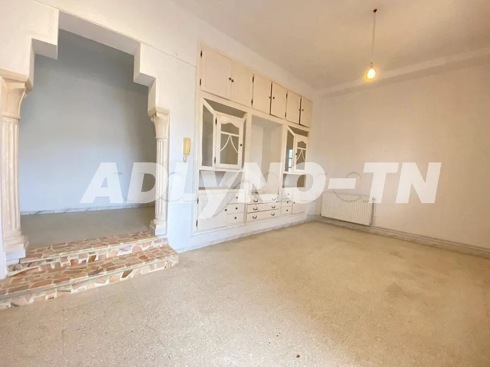 Etage de villa en Location à Ennasr 2 à Ariana - Photo 3