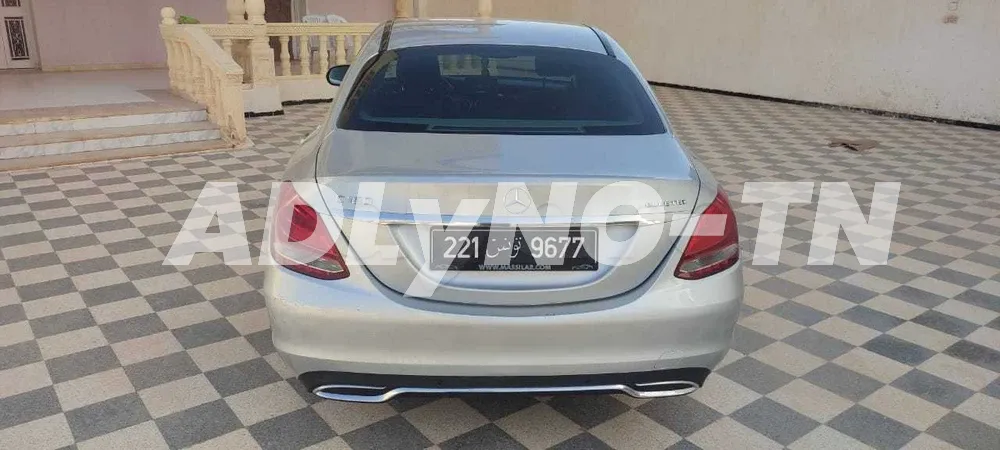 Mercedes-Benz c 180 à Tataouine - Photo 8