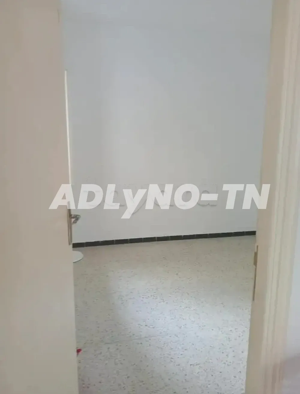 RDC à louer à Tunis - Photo 3