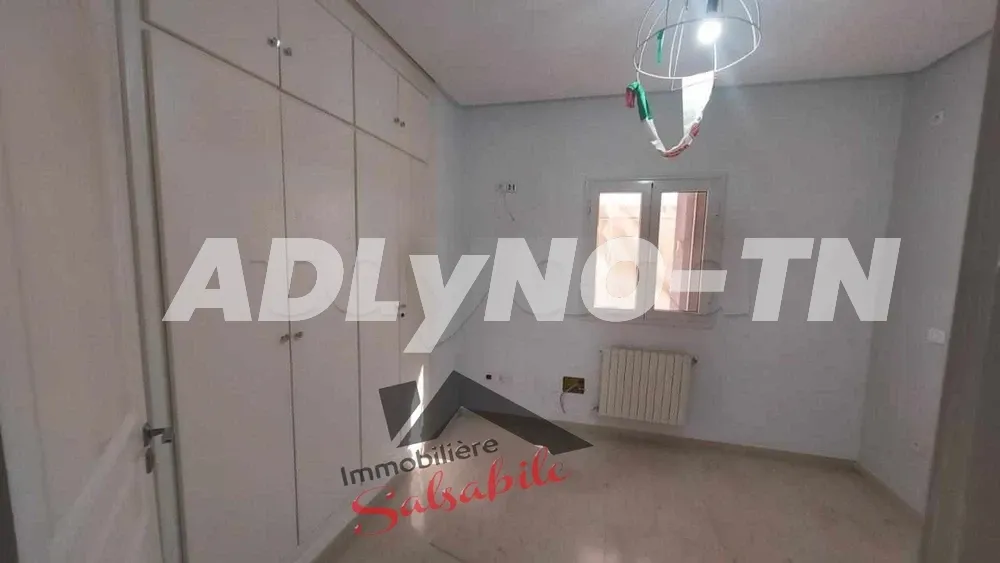 Offre de location un étage de villa S+4 au Bardo à Tunis - Photo 2