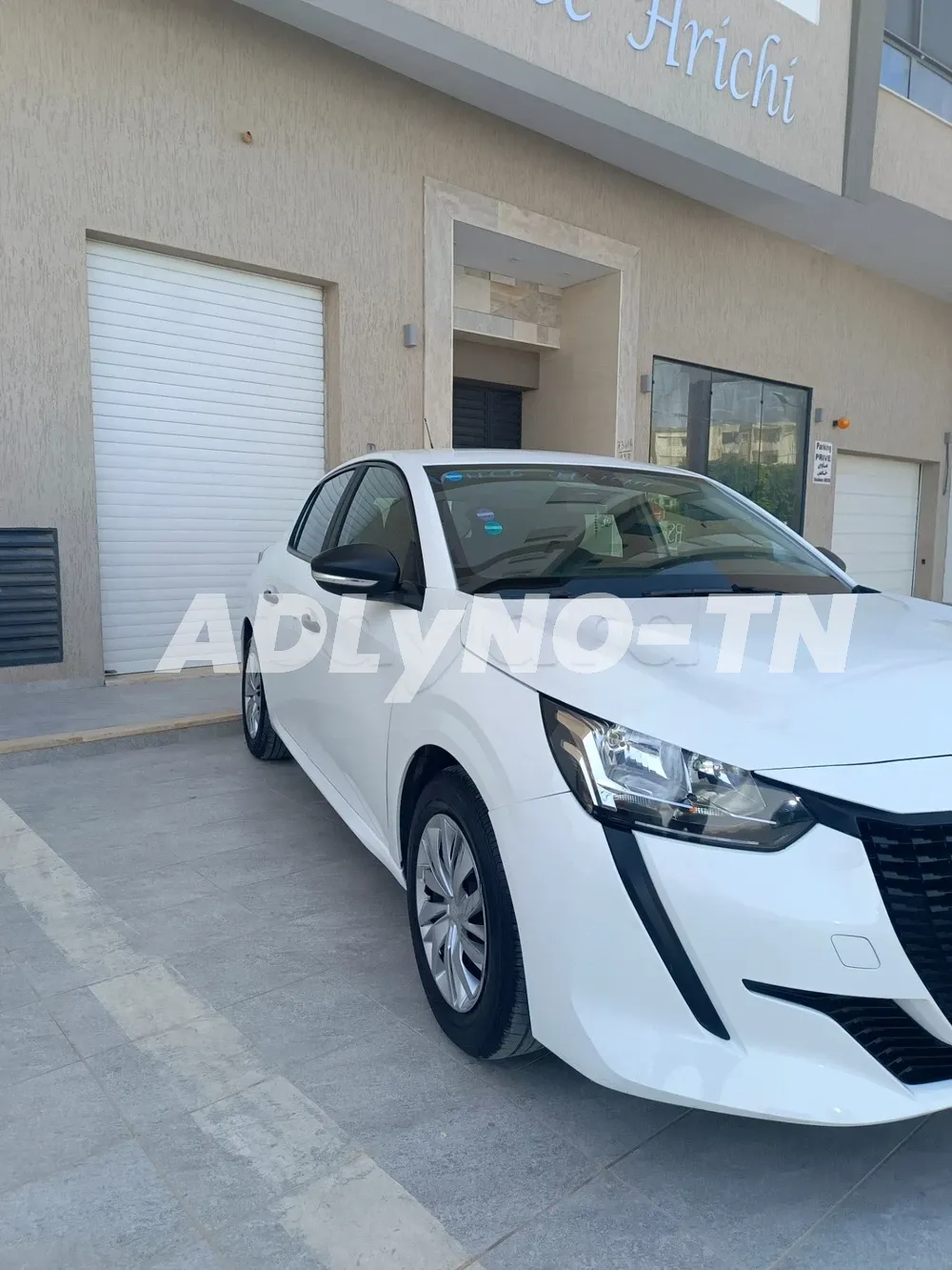 208 première main à Sfax - Photo 1