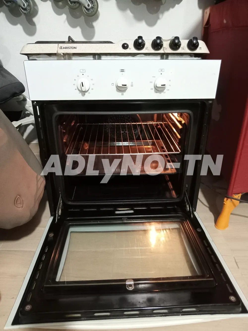 four encastre importe comme neuf avec ventilateur à Tunis - Photo 4