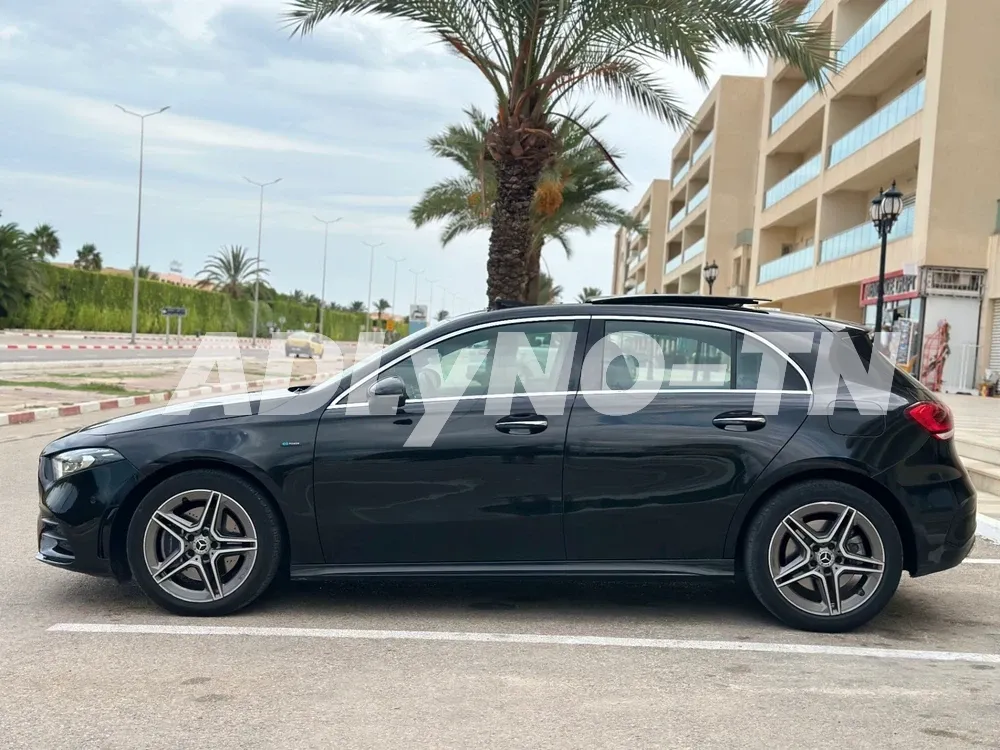 CLASSE A 250e AMG FULL OPTION IMPORTE à Monastir - Photo 8