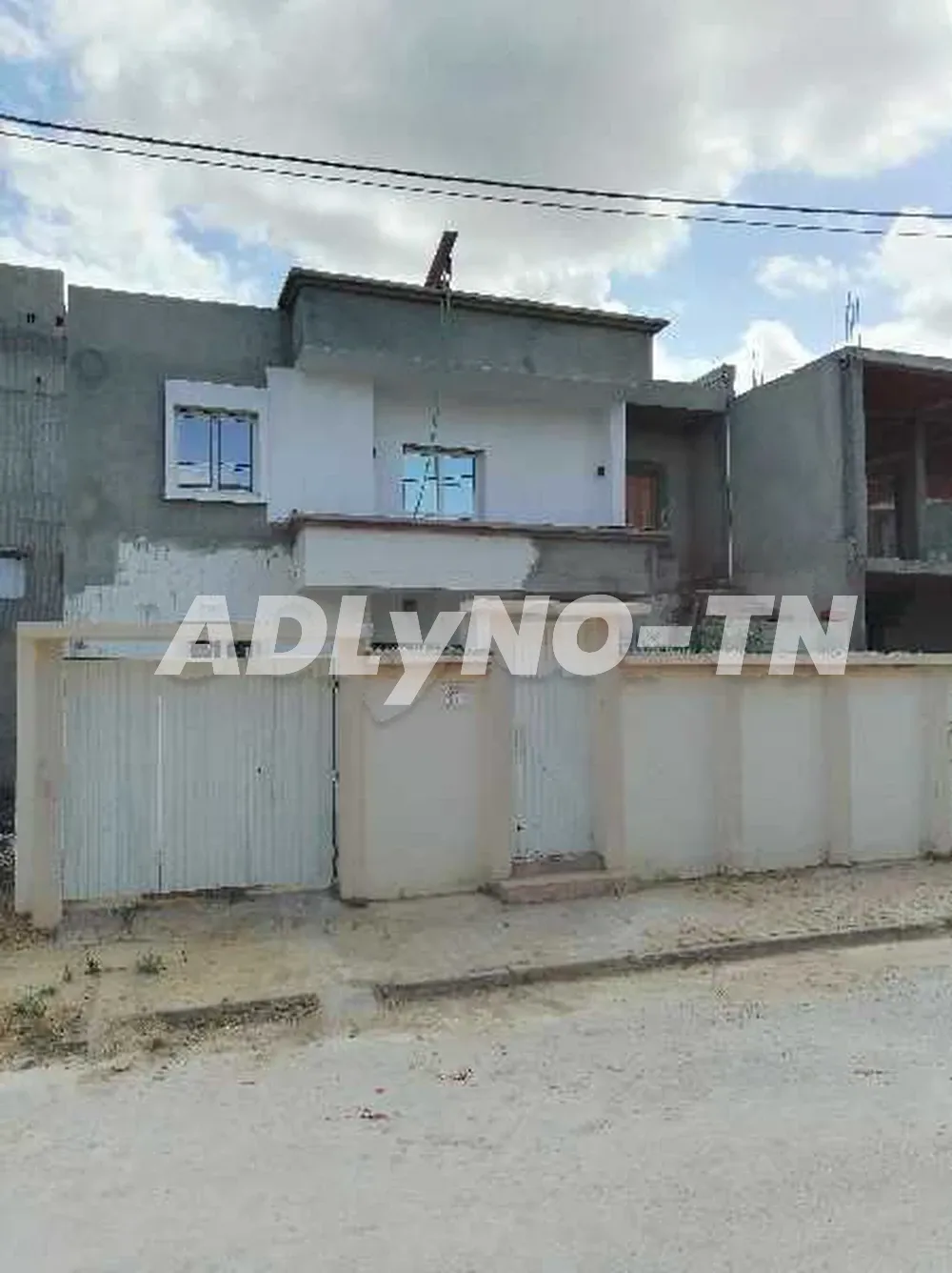  Terrain de 2377 m² a foukaia chott meriem 
