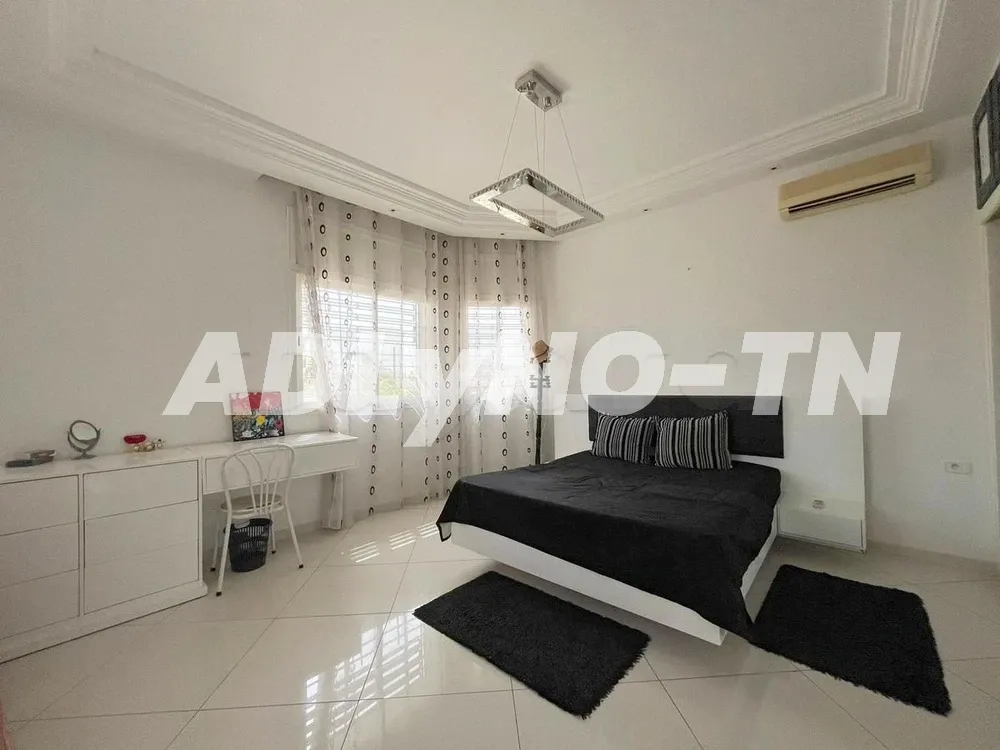 Villa S+4 à Gremda km3