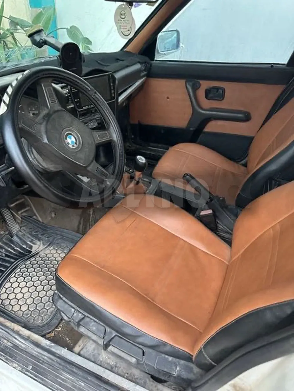 BMW E30 à sousse - Photo 8