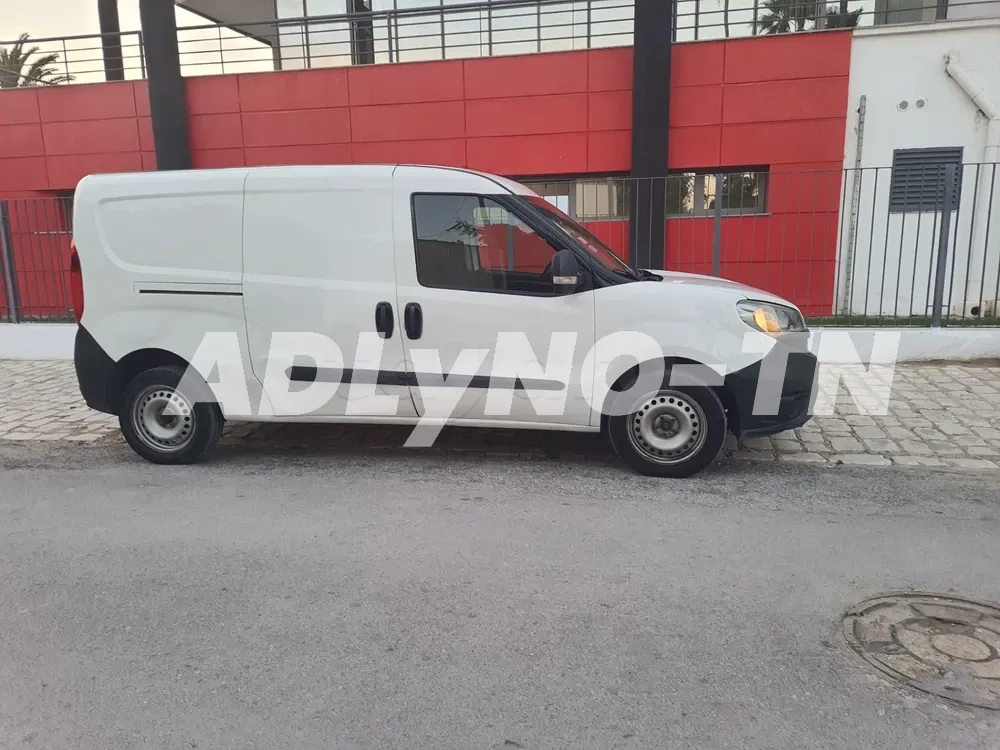 Fiat Doblo Maxi 2018 à Ben Arous - Photo 6