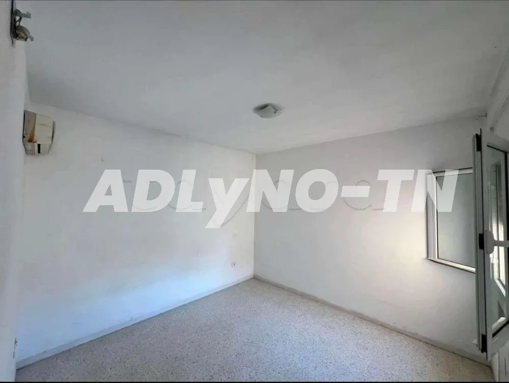 a vendre un appartement s2 a l'aouina cité wahat à Tunis - Photo 6