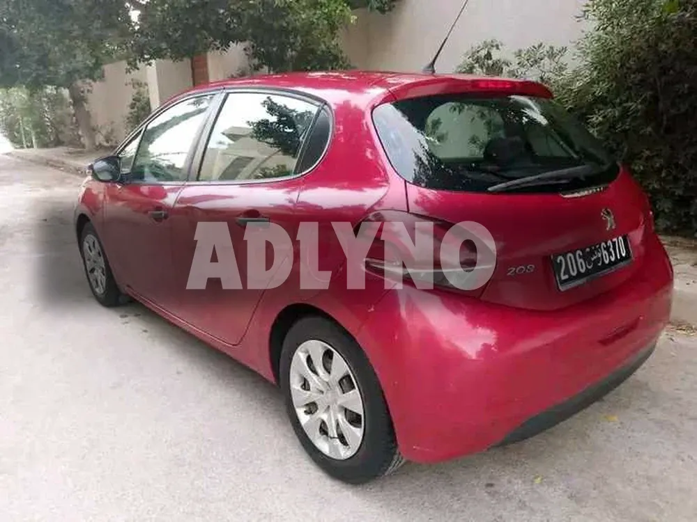PEUGEOT 208 PREMIÈRE MAIN TRÈS PROPRE à Bizerte - Photo 3
