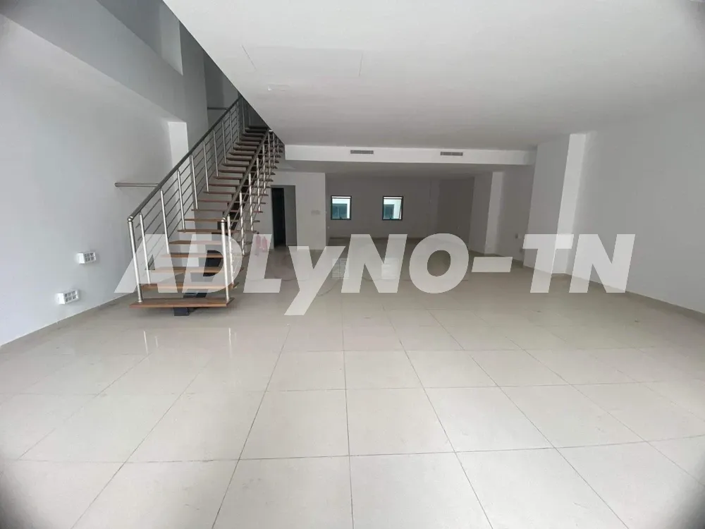 A louer un local commercial 270 m² a Med5. à Tunis - Photo 5