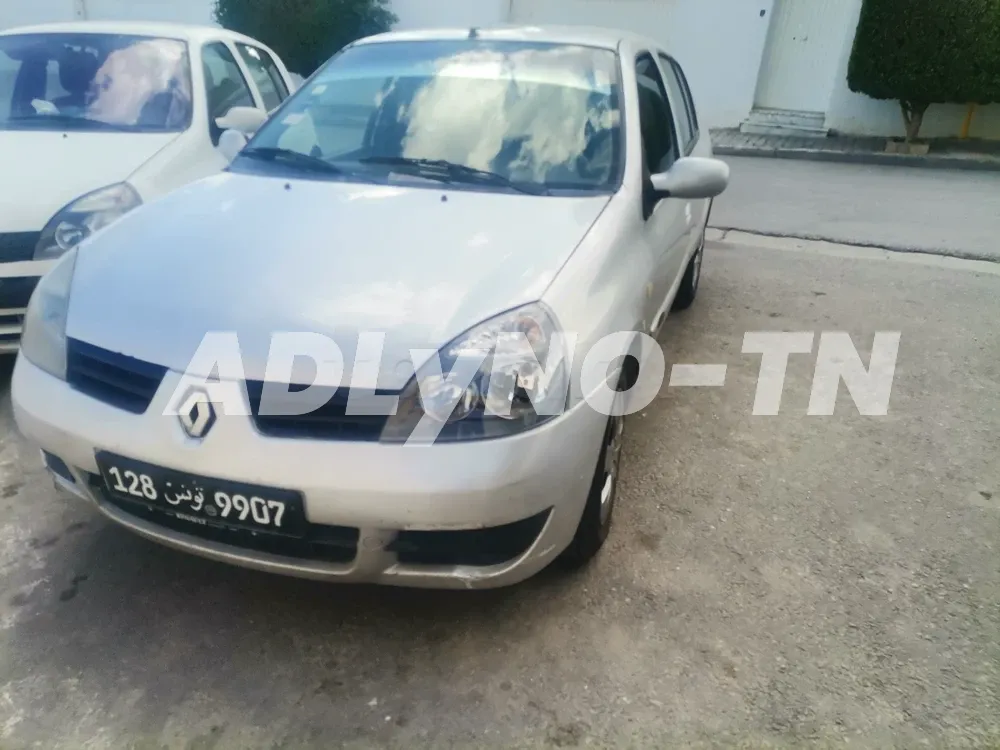 Clio classic à Ariana - Photo 1