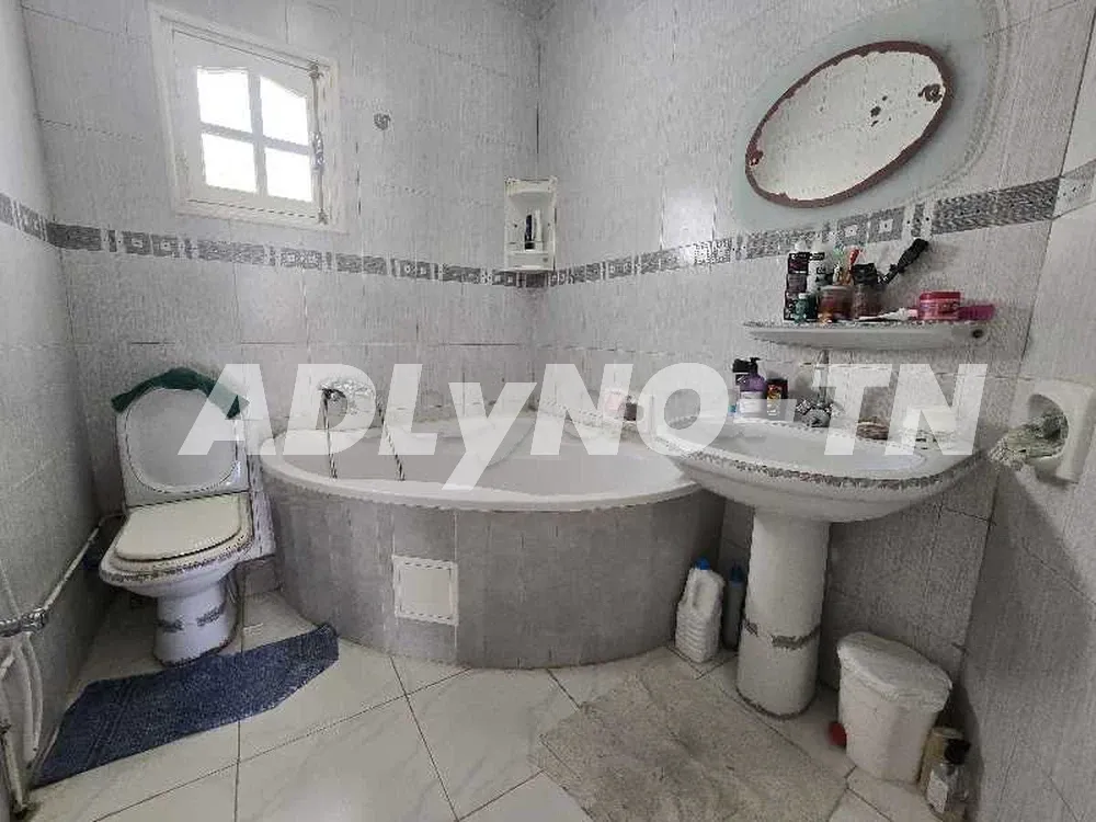 Maison de 180m2 sur un terrain de 399m2 à Ben Arous - Photo 8