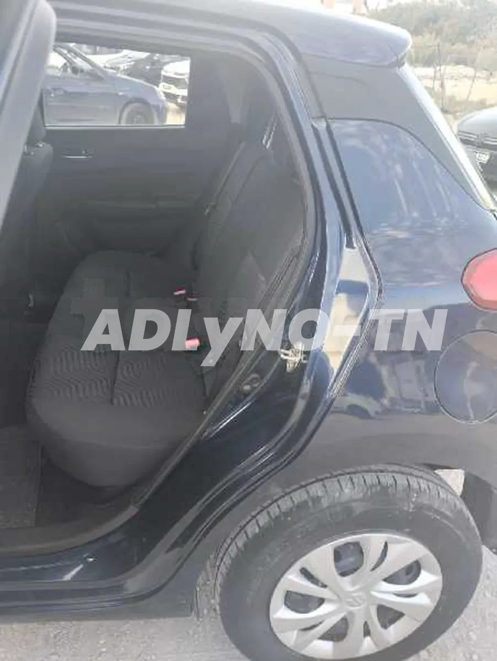 avendre Suzuki Swift boite automatique année 9/2022 à Tunis - Photo 2