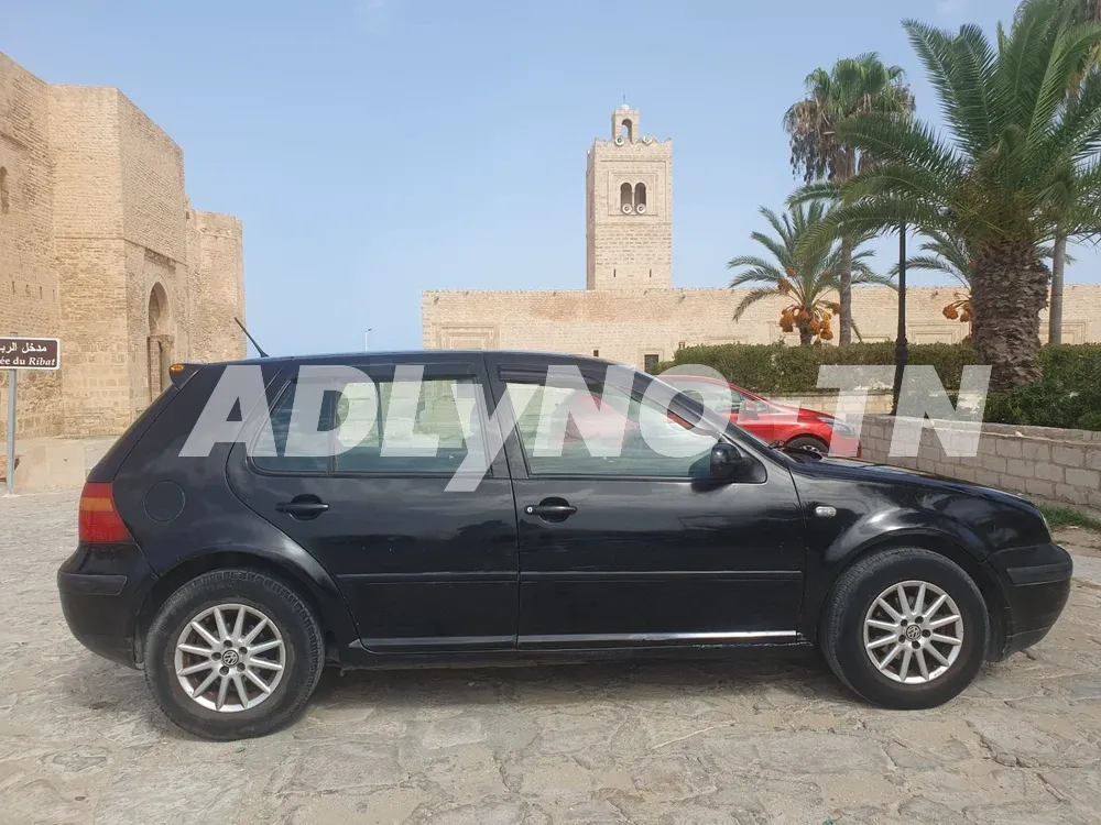 Golf 4 essance 1.4 à Monastir - Photo 4