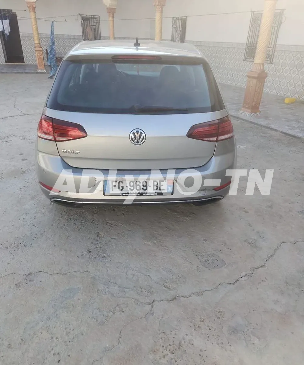 a vendre golf toute options nouveau 6 cv mawjouda fi kairouan boite automatipue 7 vitesse tel 92595666 à Kairouan - Photo 4