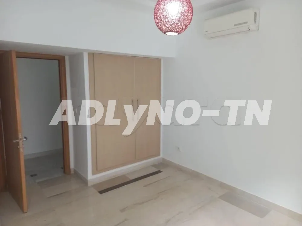 Bel appartement à Résidence Darine à Tunis - Photo 3