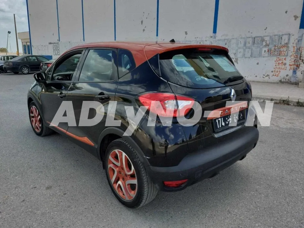 Renault Captur à Ben Arous - Photo 2