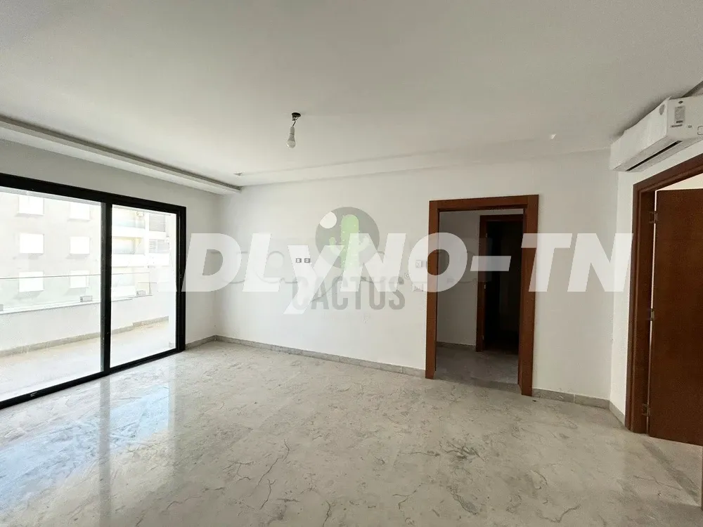 A Louer Etage De Villa S+3 Meublé En 2éme étage Située à Néapolis, Nabeul 