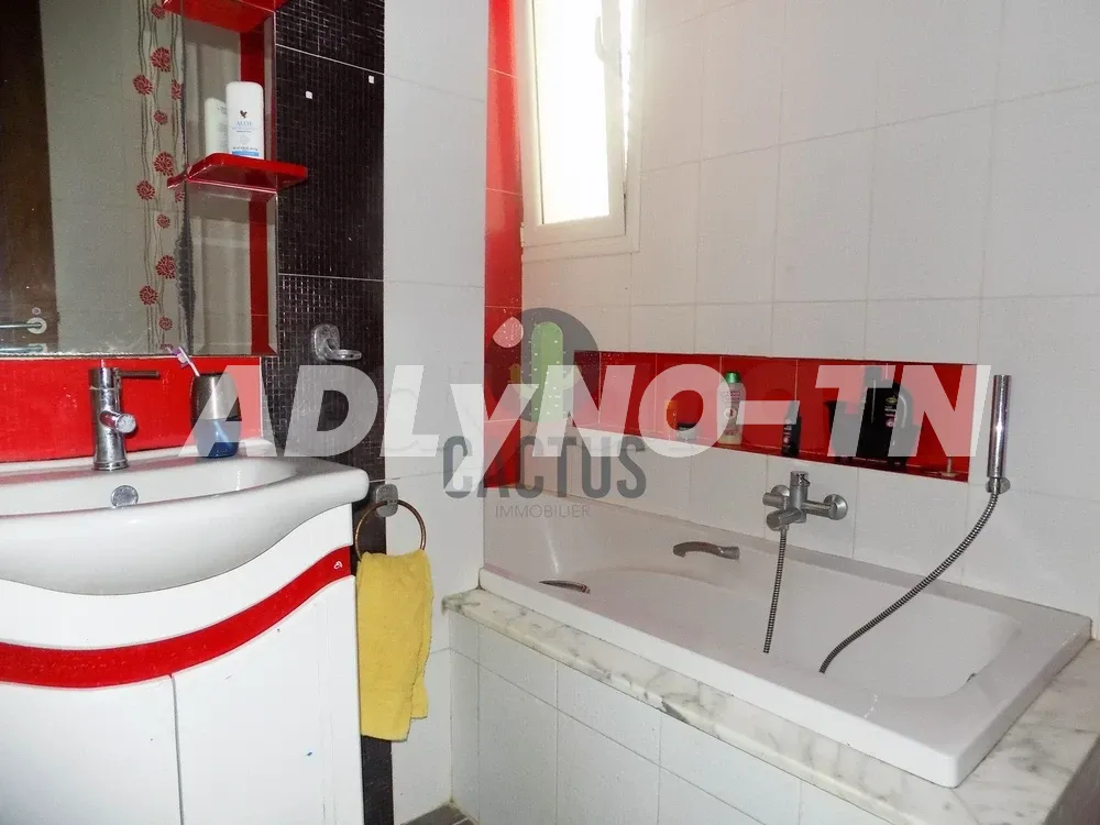 À vendre Villa de 500m² sur un Terrain de 436m² avec deux appartements à Nabeul à Nabeul - Photo 7
