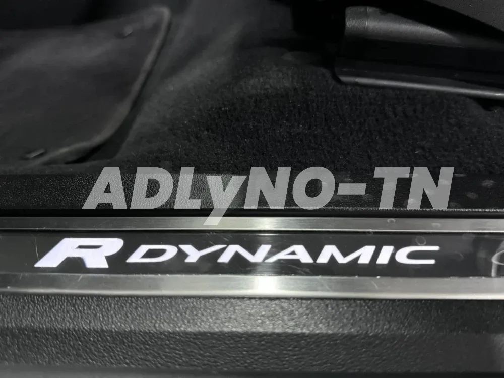 Range Rover evoque r dynamic essence TU 247 à Tunis - Photo 4