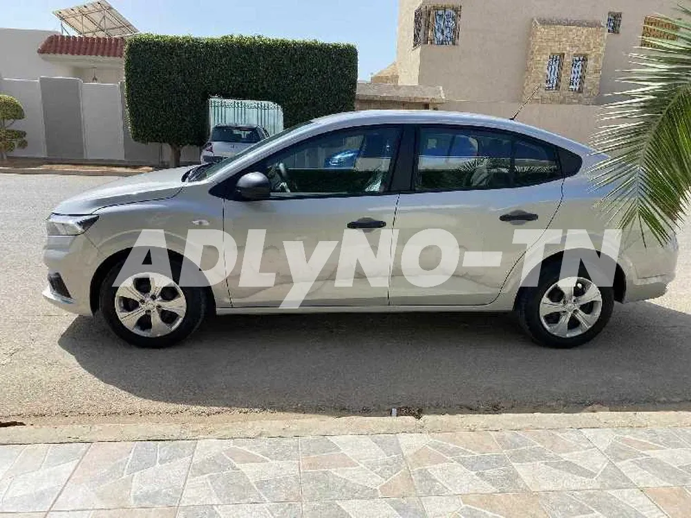 dacia logan 1ére main tél 25 300 752 à Sfax - Photo 3