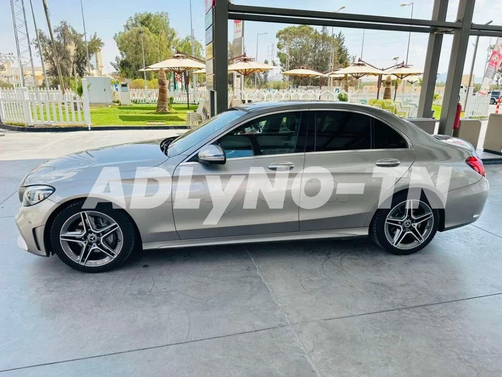 Mercedes-Benz 200 kit amg sport à Sidi Bouzid - Photo 1