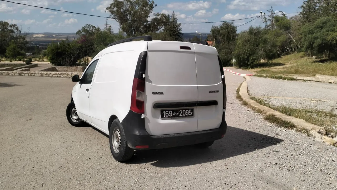 Dacia dokker à Zaghouan - Photo 4
