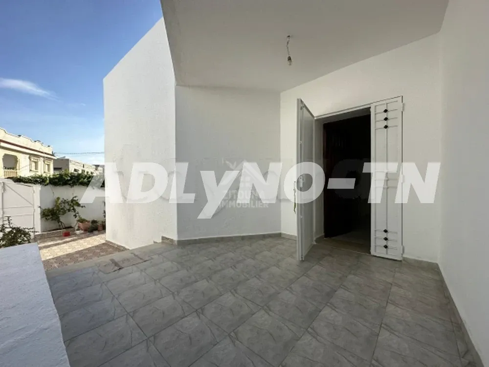 A Vendre une villa à EL Mourouj 4 à Ben Arous - Photo 2