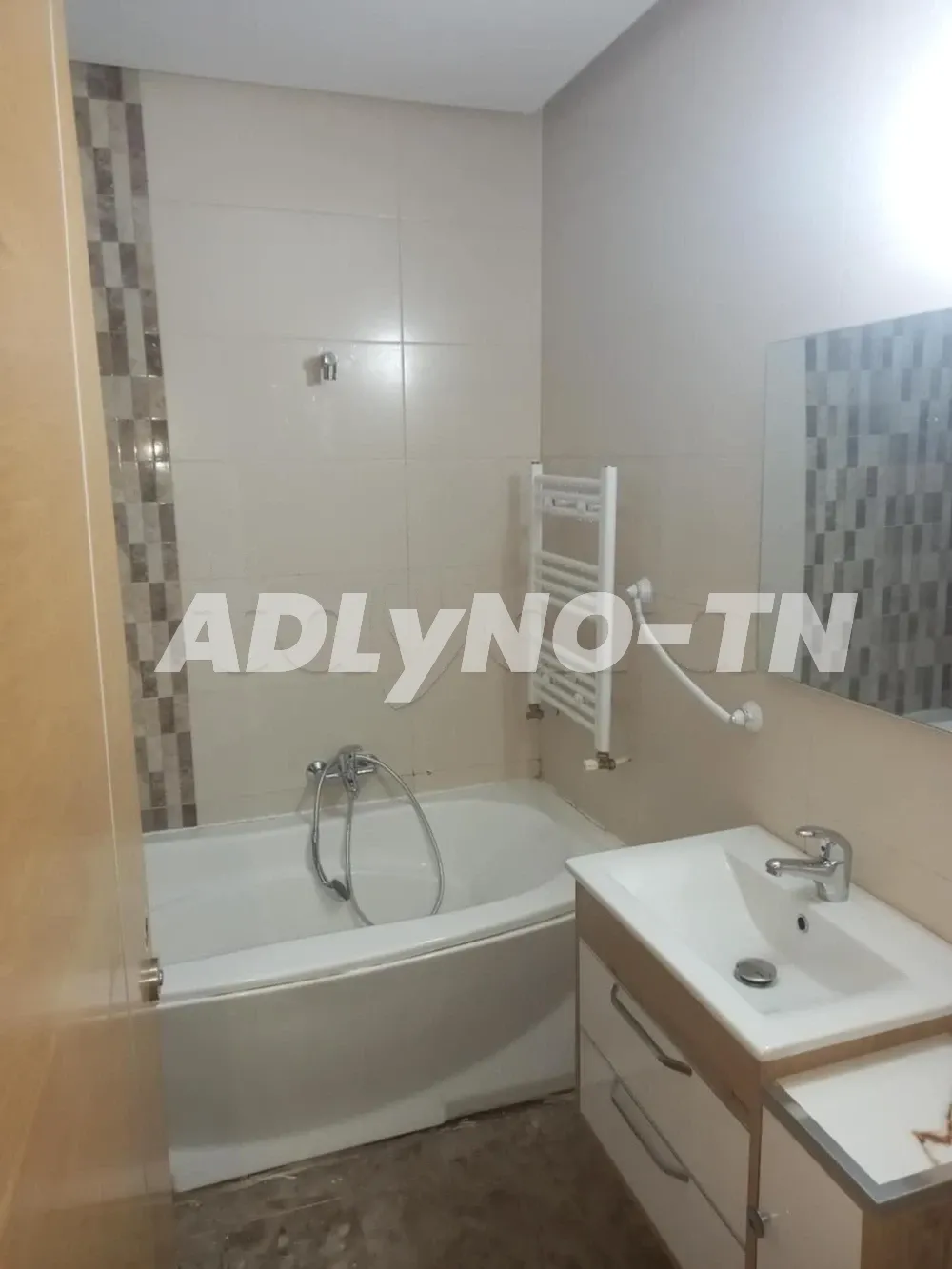 Bel appartement à Résidence Darine à Tunis - Photo 2