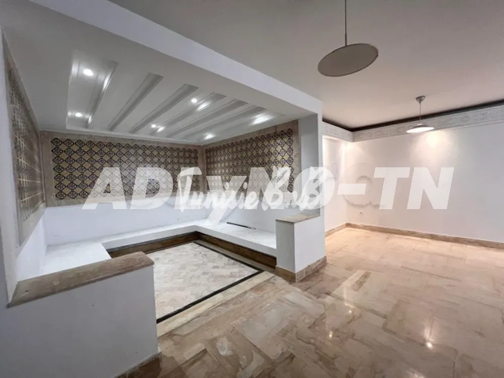 A louer une villa de 880m² au lac2 à Tunis - Photo 2