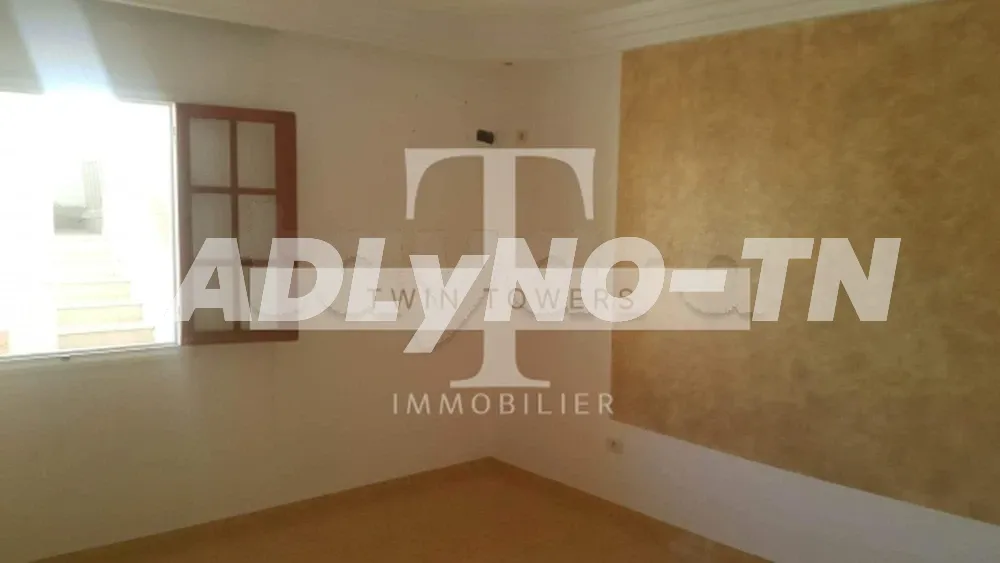 2-ème Etage d'une villa à louer Route de la plage à sousse - Photo 1