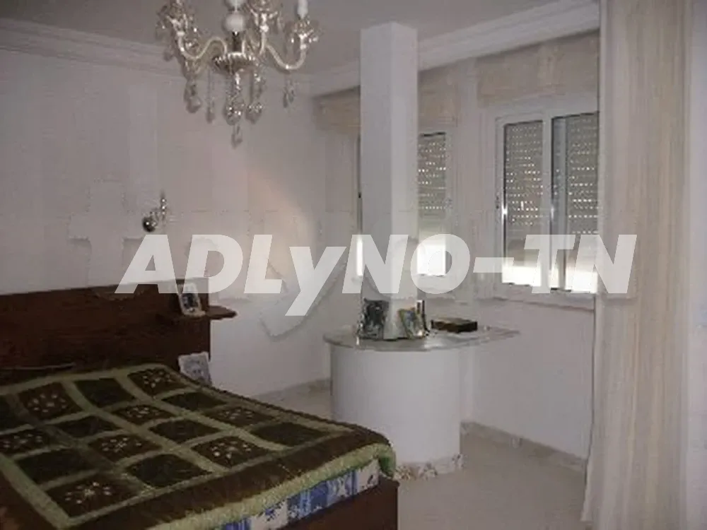Duplex S+3 à Tunis - Photo 5