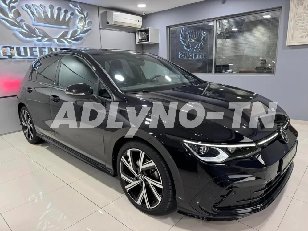 Golf 8 importée de Allemagne 1,5 eTSI avec 4 cylindres Tu 246 à Tunis - Photo 2