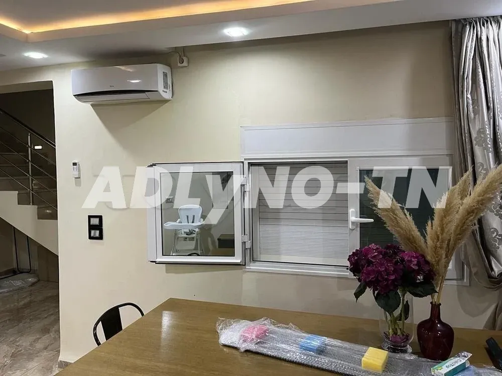 À vendre : Belle villa R+2 avec appartement mitoyen et garage à Tunis - Photo 4