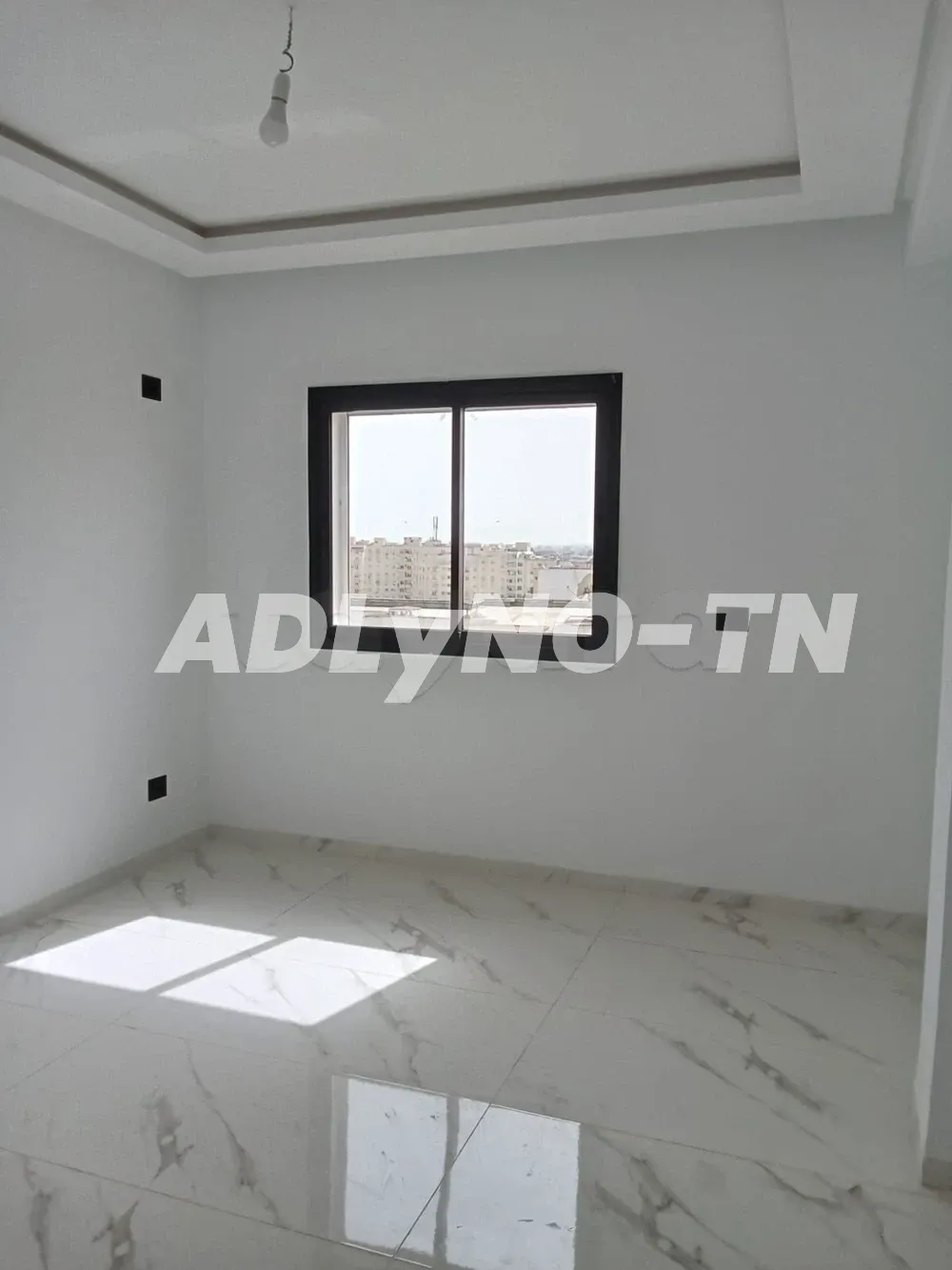 Appartement s2 EL AOUINA à Tunis - Photo 2