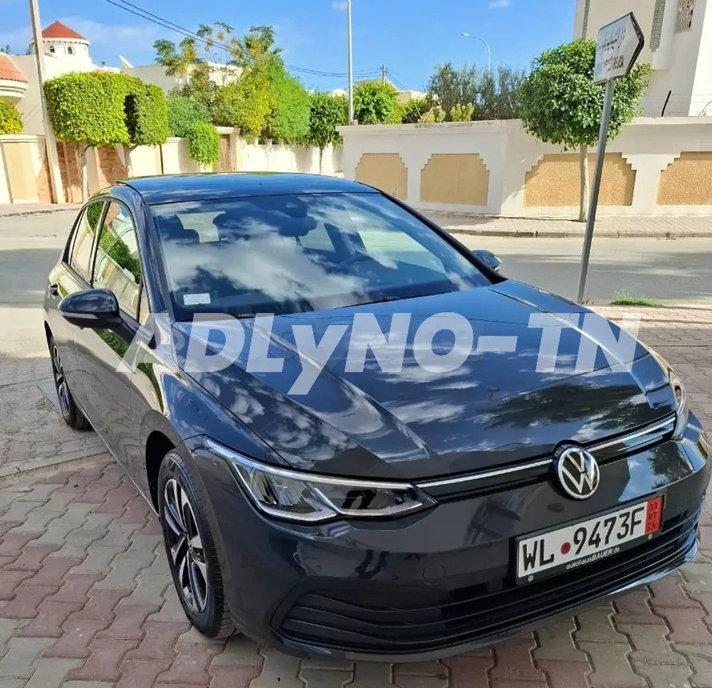  TOYOTA AVANSIS PREMIÈRE MAIN EN TRÈS BON ÉTAT 