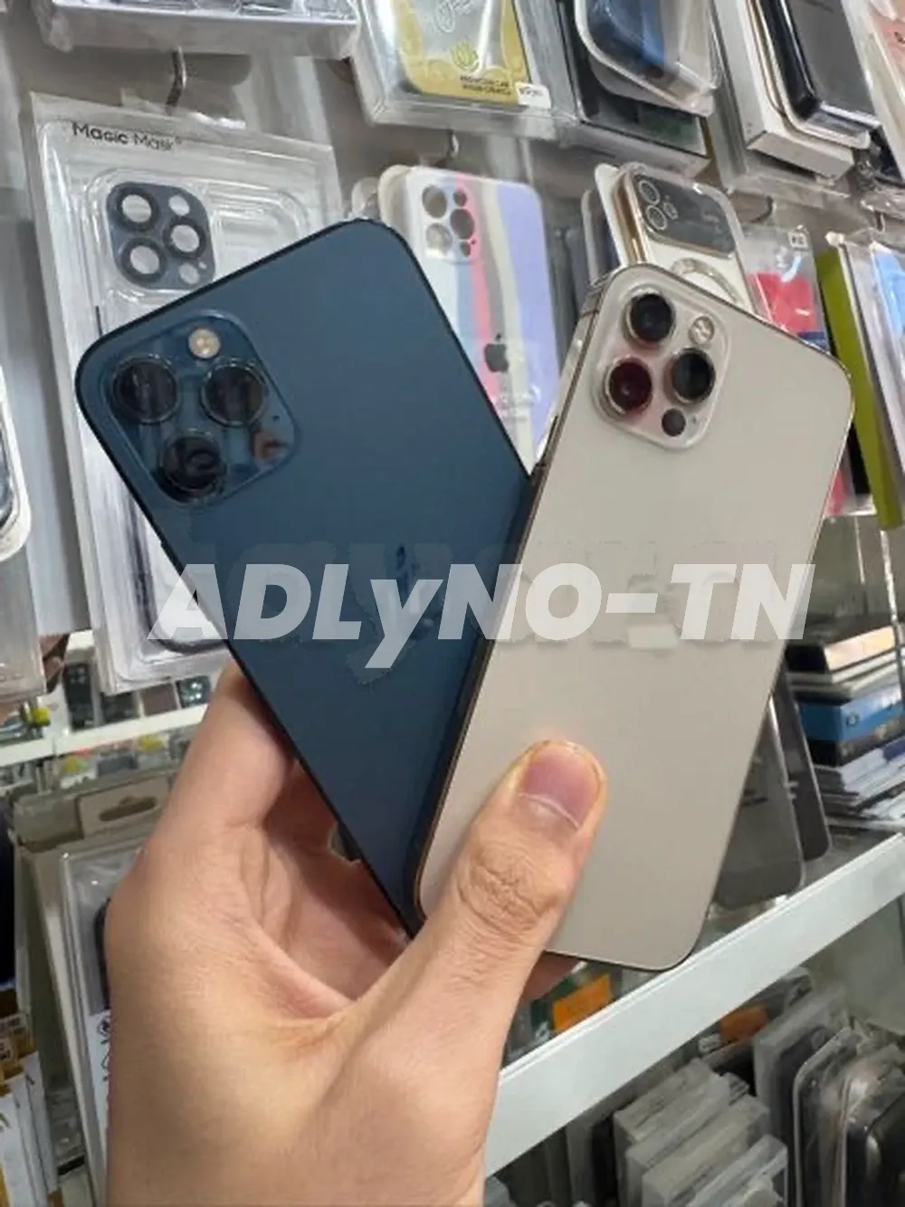 iPhone 12 Pro 128G Gold et bleu état neuf jamais réparé aucun défaut tt en marche avec facture garantie batterie Gold 80 à 1380 bleu 84% à 1400d page fb Dream Phone Marsa tel 20172643 à Tunis - Photo 1