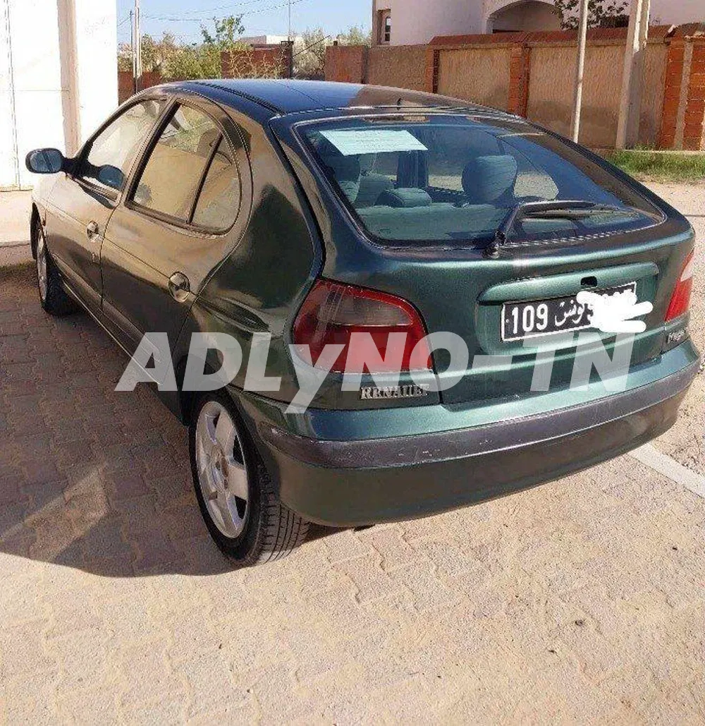 A vendre Mégane 1 mazout Toula ndhifa à Sfax - Photo 1