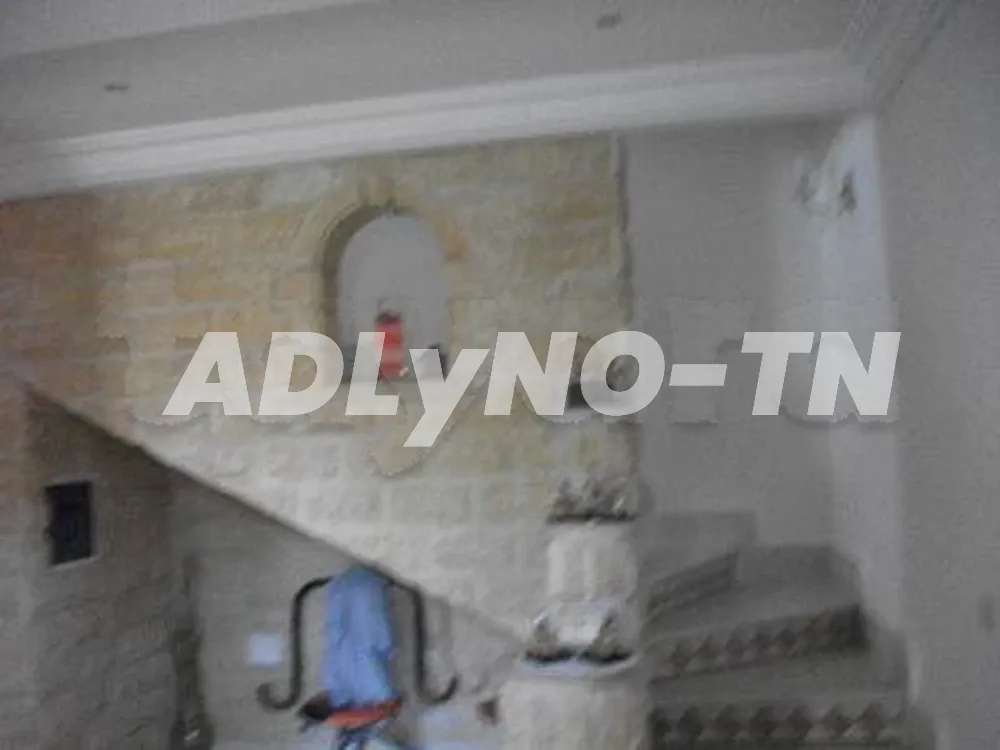 Duplex S+3 à Tunis - Photo 4