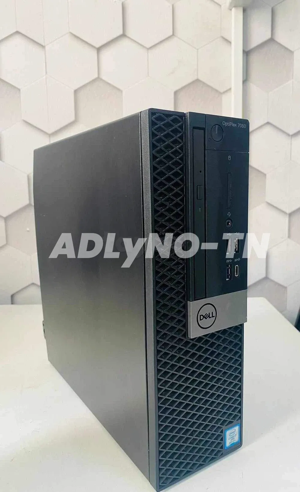 PC DE BUREAU DELL OPTIPLEX 7060MT / I7 8E GEN / 8 GO à Tunis - Photo 1