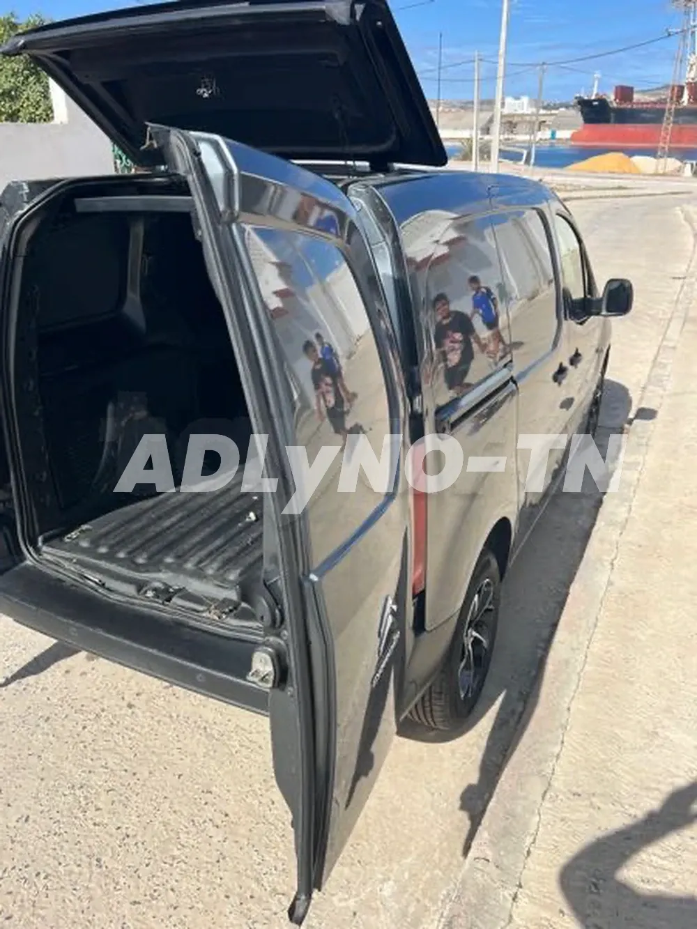 Citroën Berlingo B9 à Bizerte - Photo 4